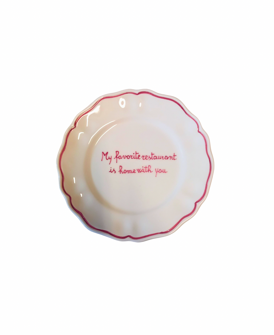 Sveva's Home "My favorite restaurant is home with you" Ceramic Scalloped Plate Set of 4