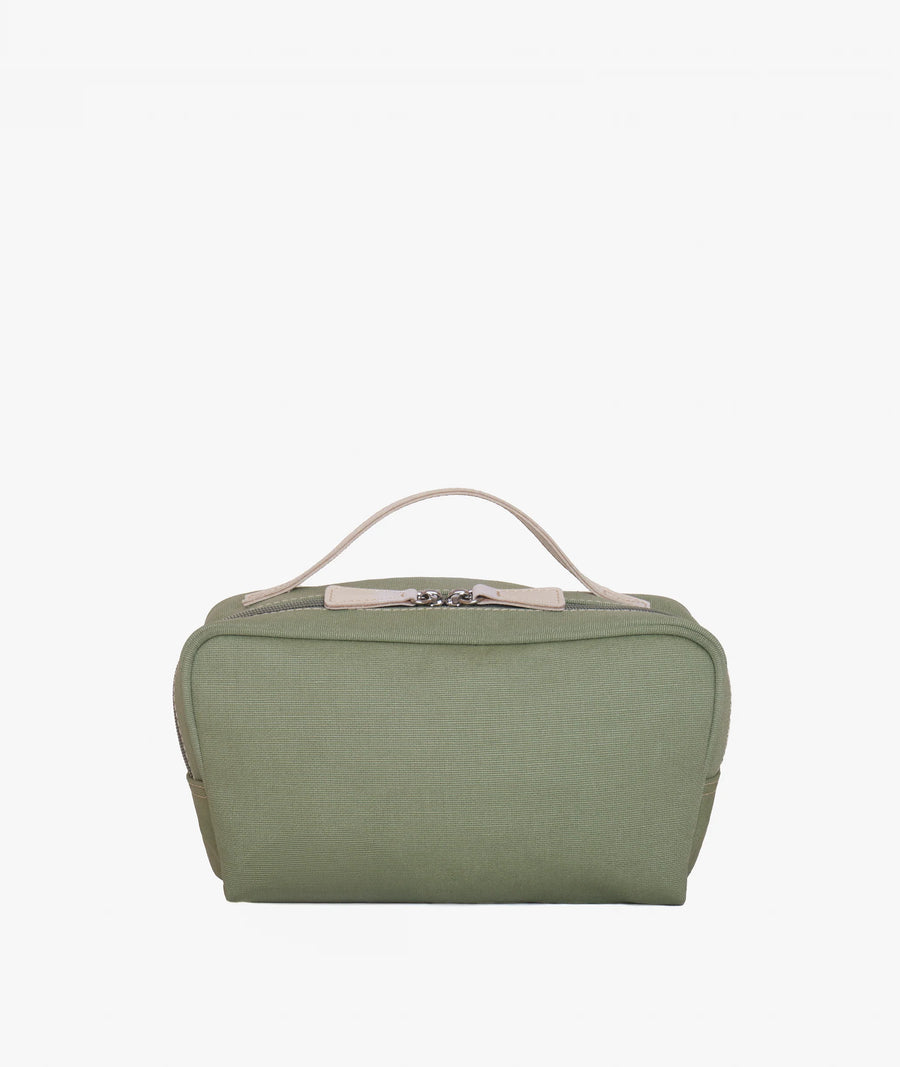 Berkeley Beauty Case in Sage Green