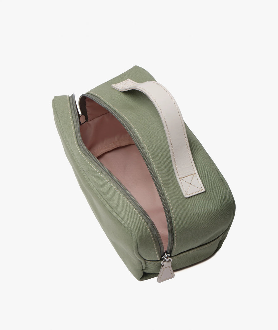 Berkeley Beauty Case in Sage Green