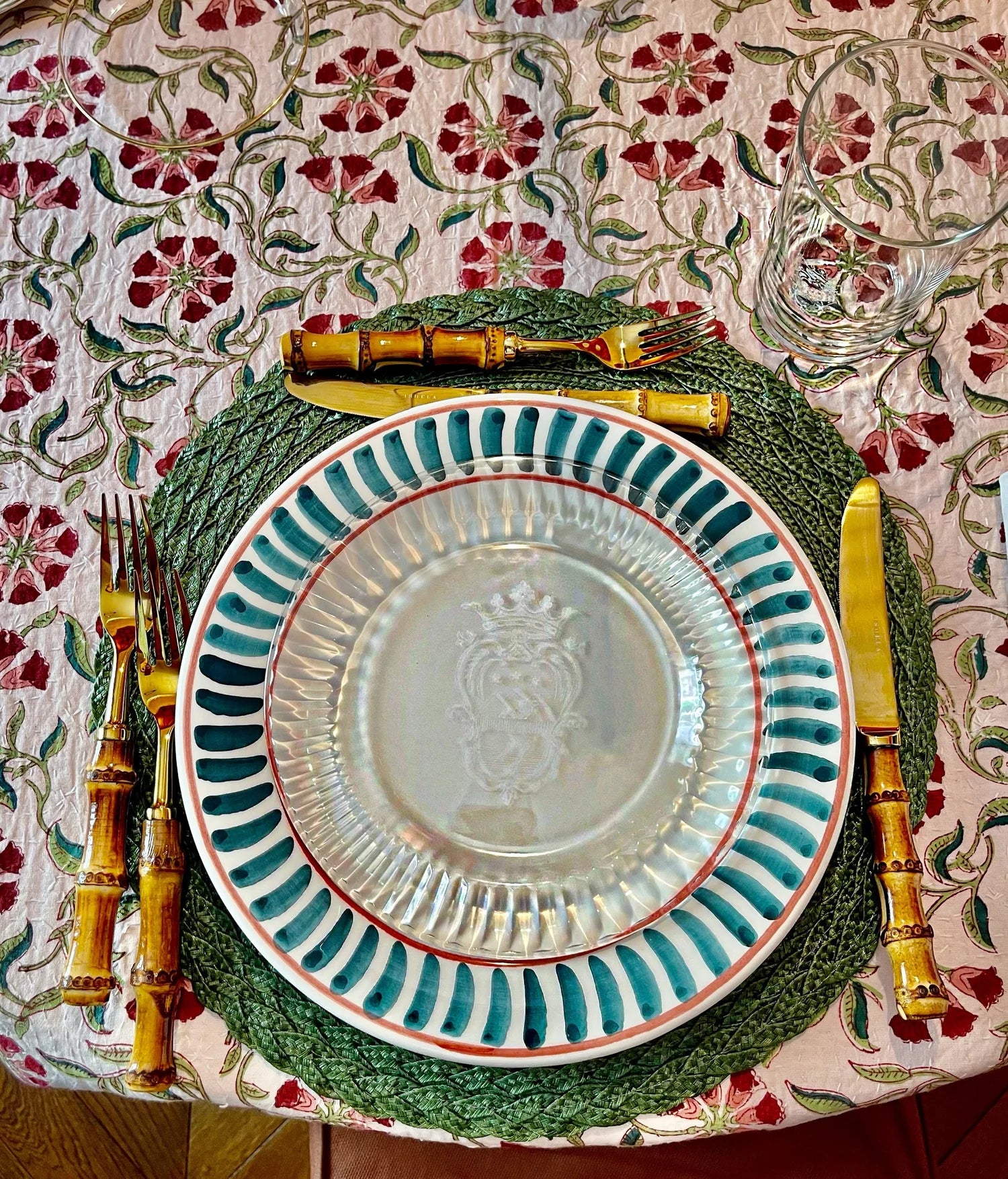 Sveva’s Home Engraved Dessert Glass Plate Set of 12