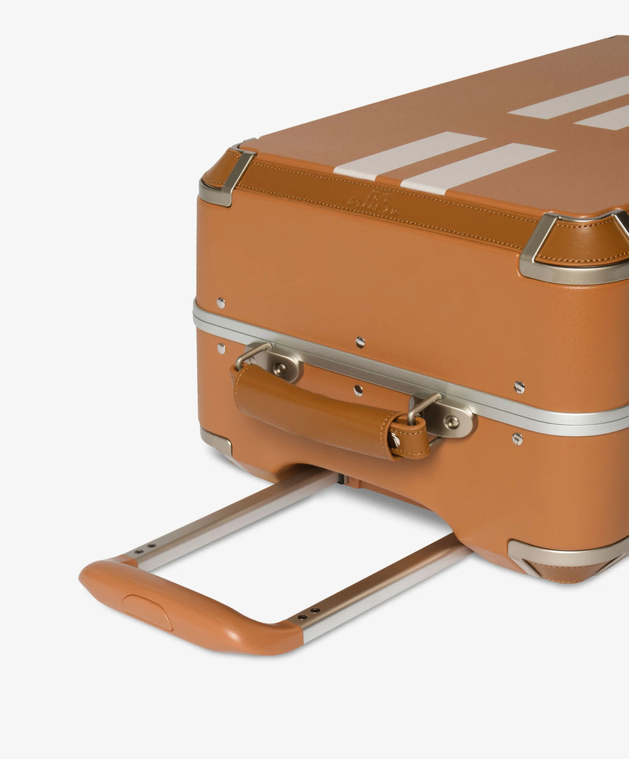 Trolley Cabin - Caramel with Stripes
